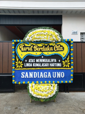 Papan Bunga Duka di Tanjunganom